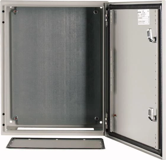 Eaton CS-54/200 sienas skapju statīvs, sudraba