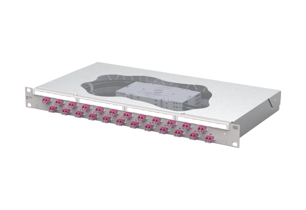 METZ CONNECT 24 portu LC-Duplex OM4