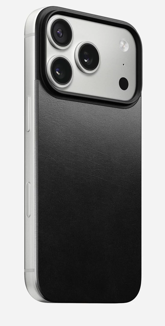 NOMAD Magnetic Leather Back iPhone 17
