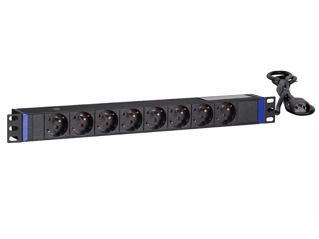 DSIT 19 collu 8 kontaktligzdu rackmount