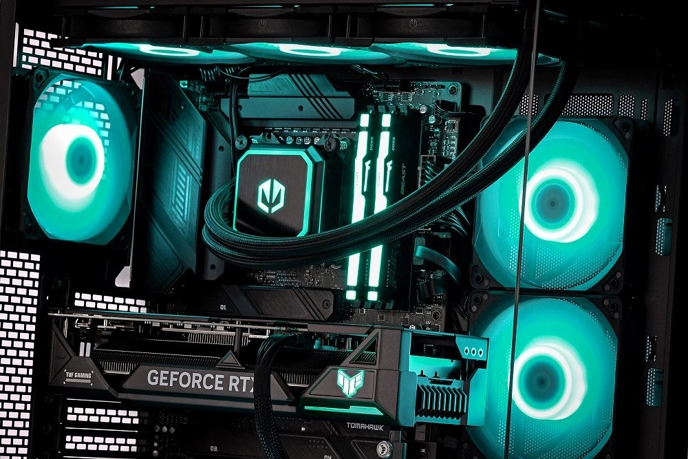Actina PC AMD Ryzen 7 7800X3D