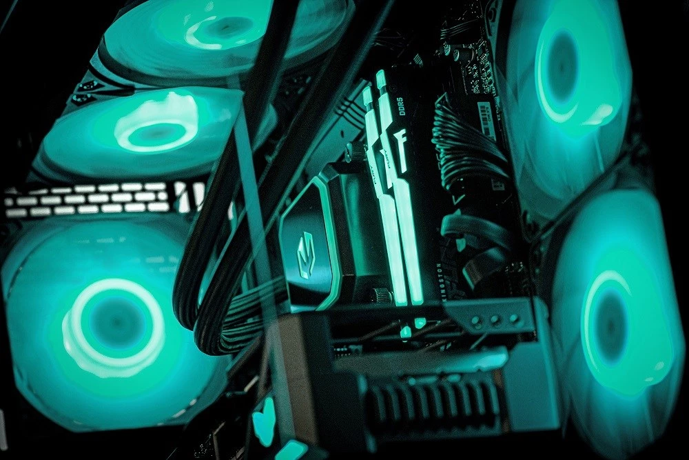 Actina PC AMD Ryzen 7 7800X3D