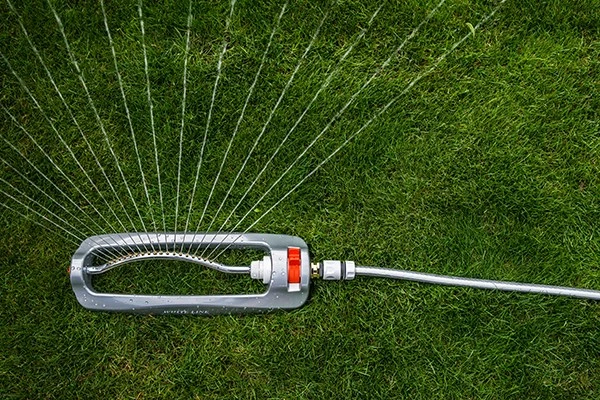BRADAS WL-Z25 regulējams pilienveida ūdens devējs