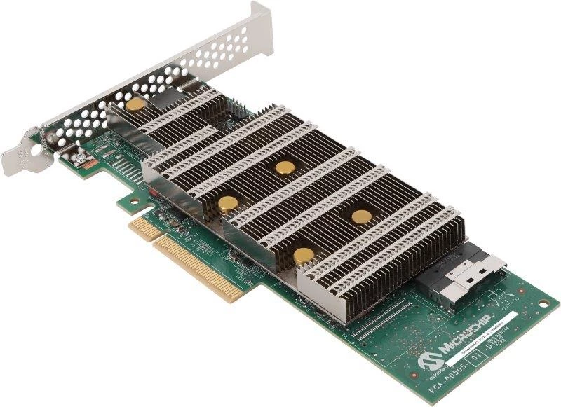 Microchip SmartRAID 3204-8i PCIe 4.0