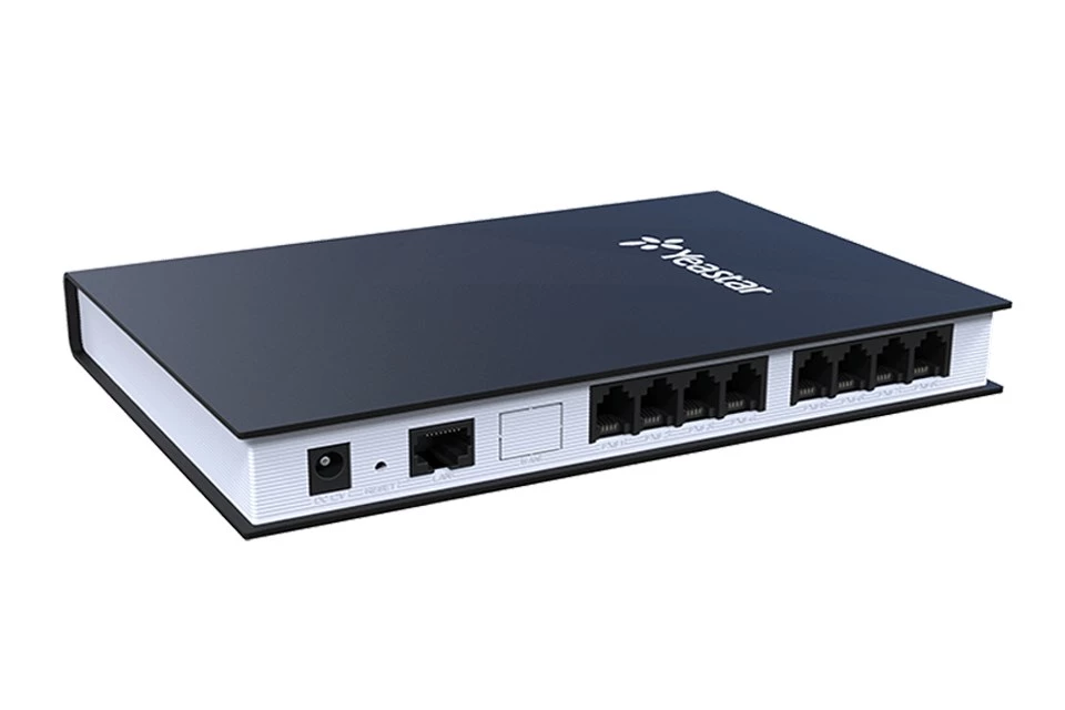 Yeastar TA800 VoIP telefona adapteris ar